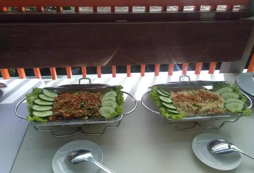 Sturgis Boutique Hotel Cipanas
