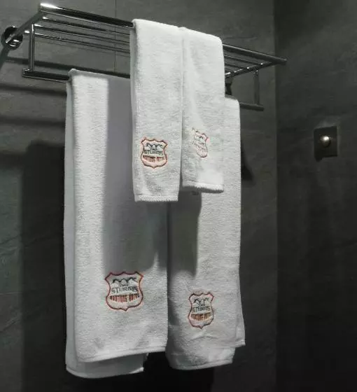 Sturgis Boutique Hotel Cipanas