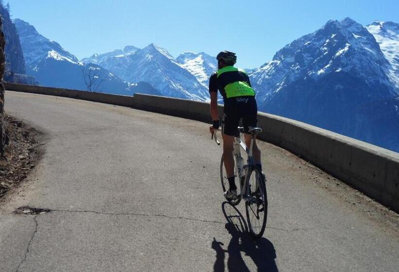 בית מלון כפרי Auberge La Cure