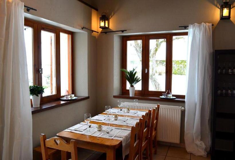 בית מלון כפרי Auberge La Cure