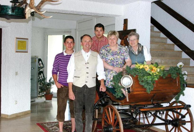 هتل Garni Hubertushof