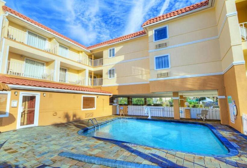 فندق St. Augustine Island Inn