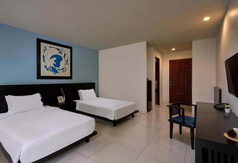 Nai Yang Beach Resort And Spa