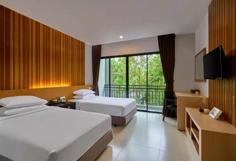 Nai Yang Beach Resort And Spa