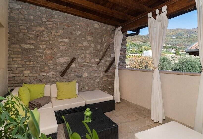 تختخواب و صبحانه Vista Lago