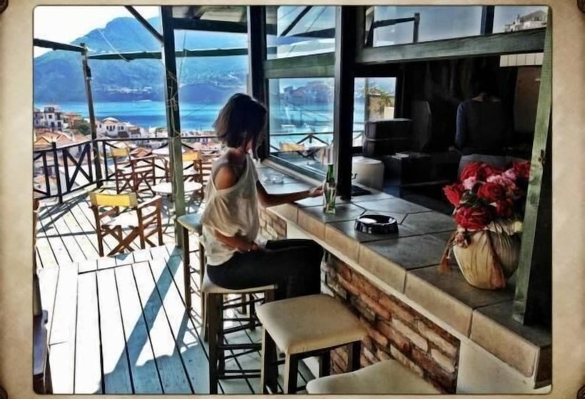 هتل Aperanto Galazio