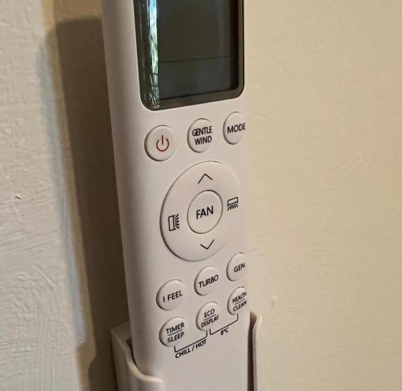 בית מלון כפרי Sleep Inn   Lonely Beach