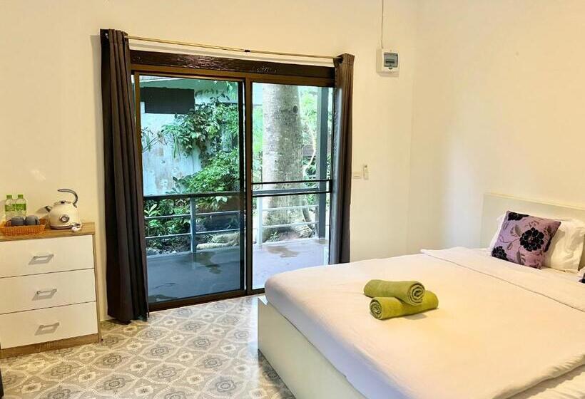 בית מלון כפרי Sleep Inn   Lonely Beach