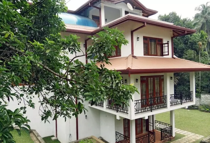 Hotel Dilray Villa