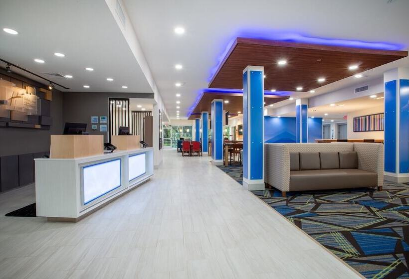فندق Holiday Inn Express & Suites   Deland South, An Ihg