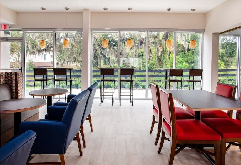 فندق Holiday Inn Express & Suites   Deland South, An Ihg