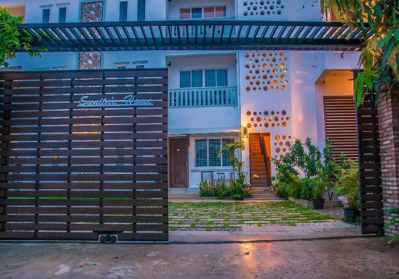 Отель Monysunita Angkor Home