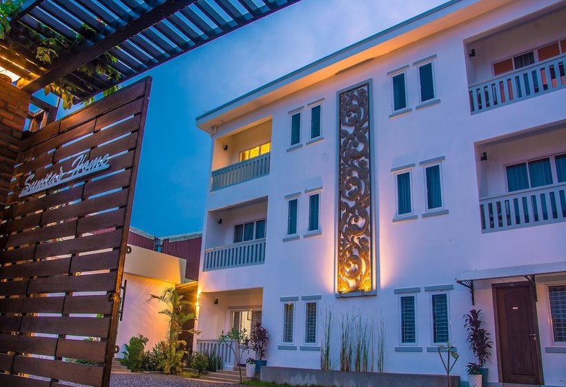 Отель Monysunita Angkor Home