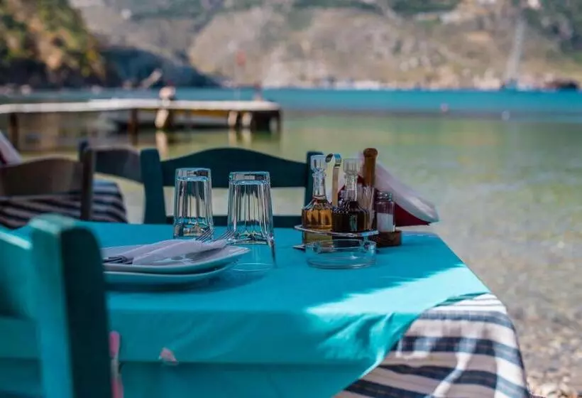 ホテル Psamathous Guesthouse