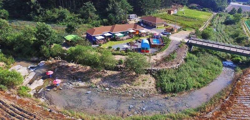 בית מלון כפרי Rainbow Hwangto Pension