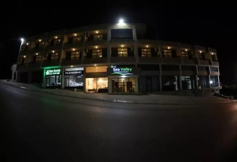هتل Sea Valley Suites