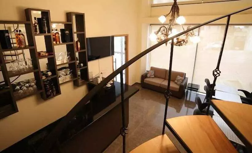 هتل Sea Valley Suites