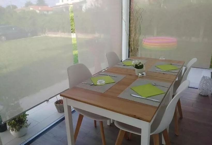 Hotelli Stella Del Garda