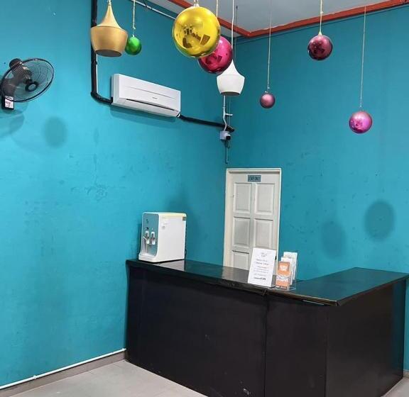 호텔 Summer Spring