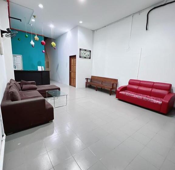 호텔 Summer Spring