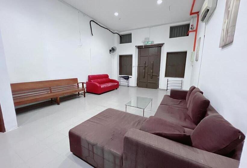 호텔 Summer Spring