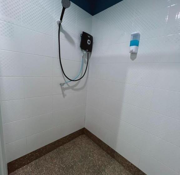 호텔 Summer Spring