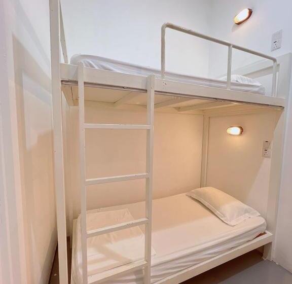 호텔 Summer Spring