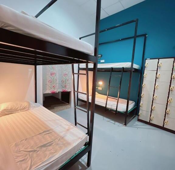 호텔 Summer Spring