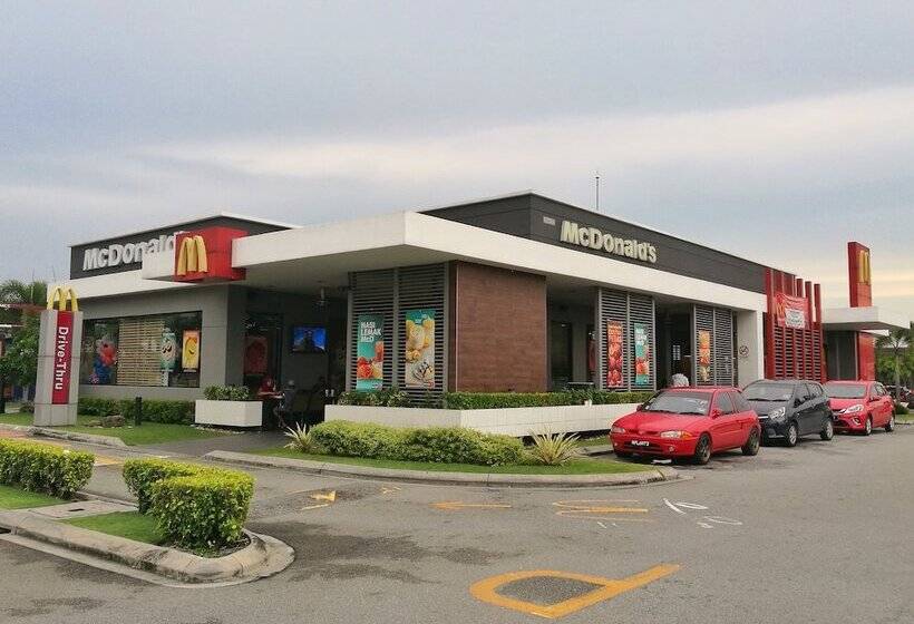 Ikon Hotel At Klia & Klia2