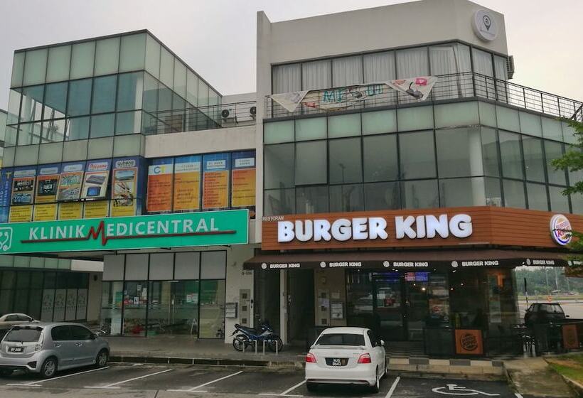 Ikon Hotel At Klia & Klia2