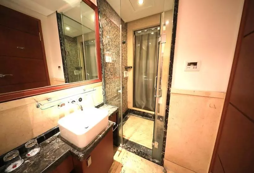 Nanchang Honggutan Taili Apartment
