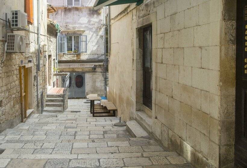 Pensió Old Center Cozy Room