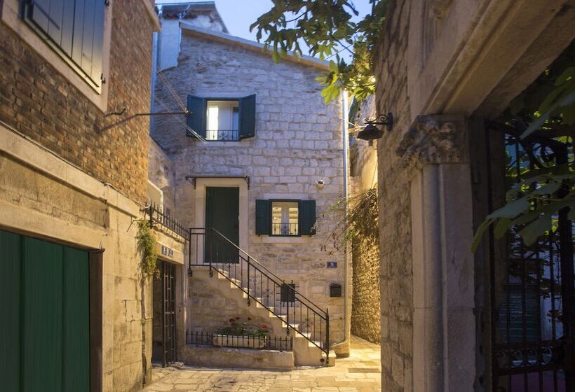 Pensió Old Center Cozy Room