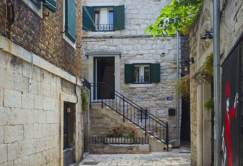 Pensió Old Center Cozy Room