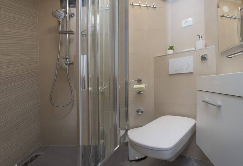 Pensió Old Center Cozy Room