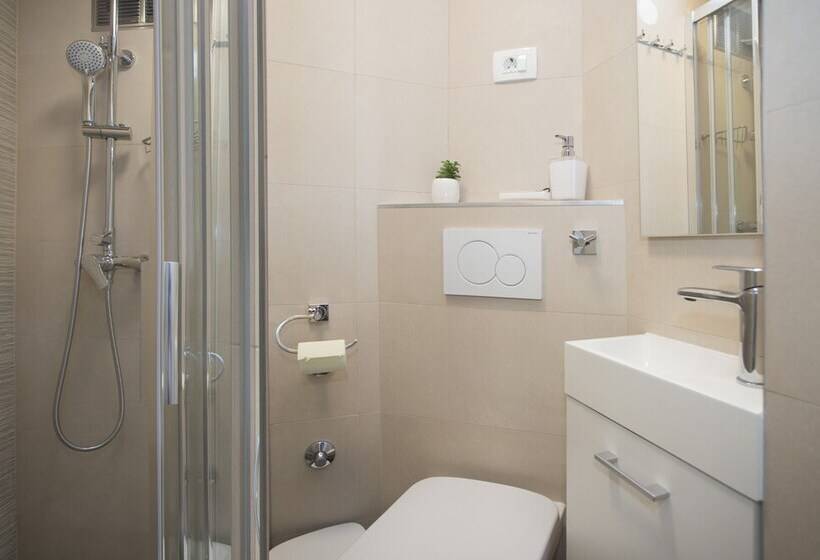 Pensió Old Center Cozy Room