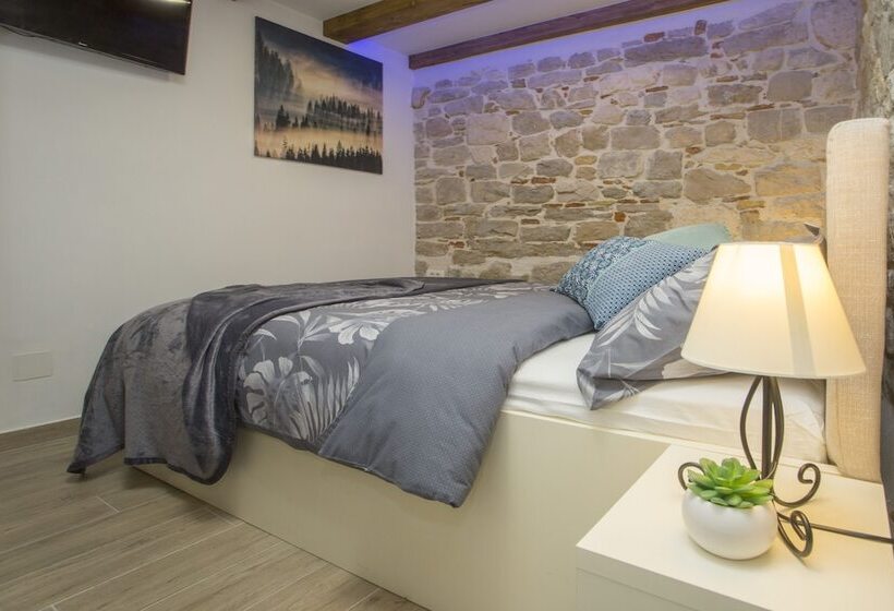 Pensió Old Center Cozy Room