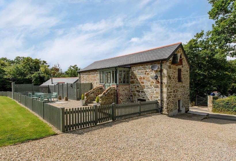 Beautiful Stone Cottage With Fireplace In Quiet Surroundings