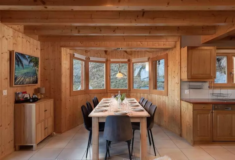 Chalet Belle Roche Recently Renovated Jacuzzi