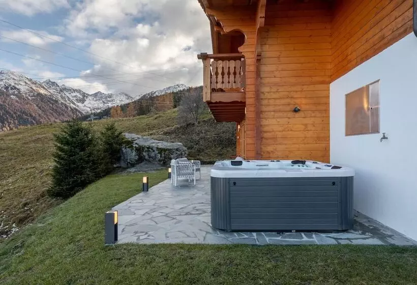 Chalet Belle Roche Recently Renovated Jacuzzi