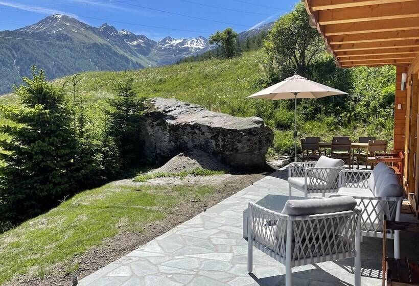 Chalet Belle Roche Recently Renovated Jacuzzi