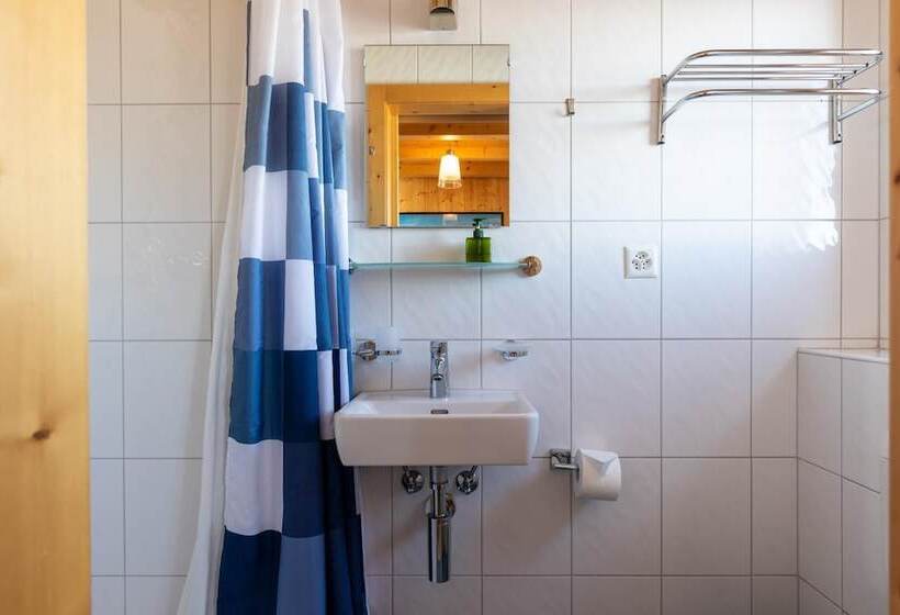 Chalet Belle Roche Recently Renovated Jacuzzi