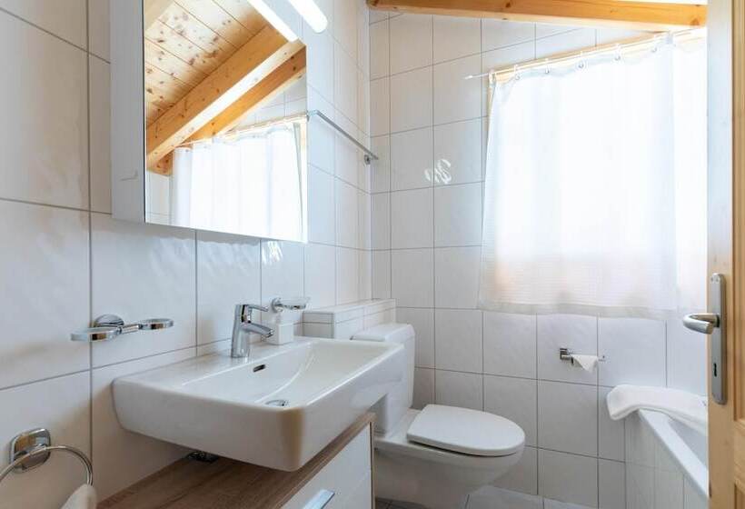 Chalet Belle Roche Recently Renovated Jacuzzi