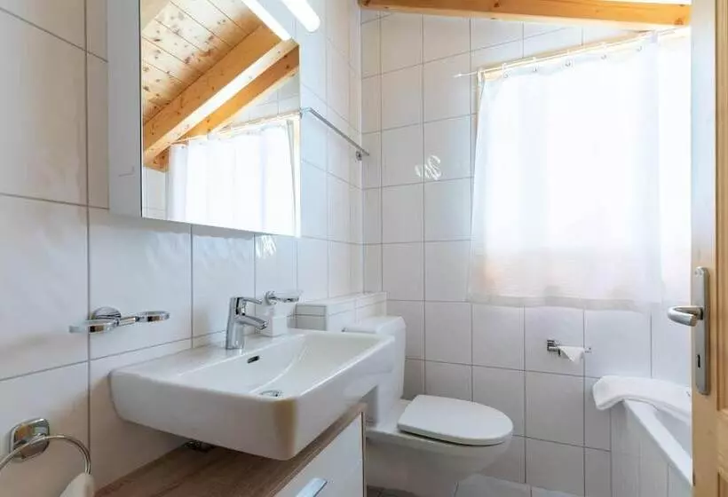 Chalet Belle Roche Recently Renovated Jacuzzi