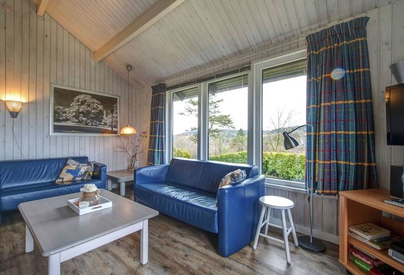 Detached Bungalow In Naturpark Nordeifel Near A Reservoir