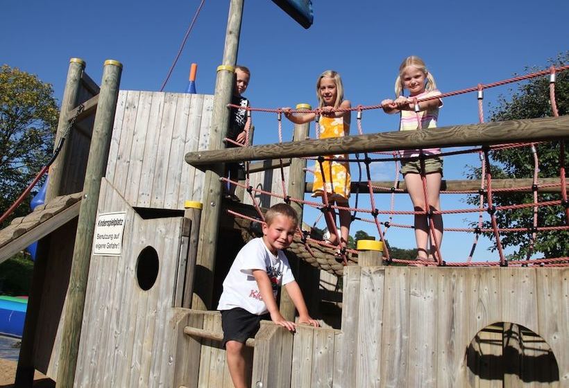 Detached Bungalow In Naturpark Nordeifel Near A Reservoir