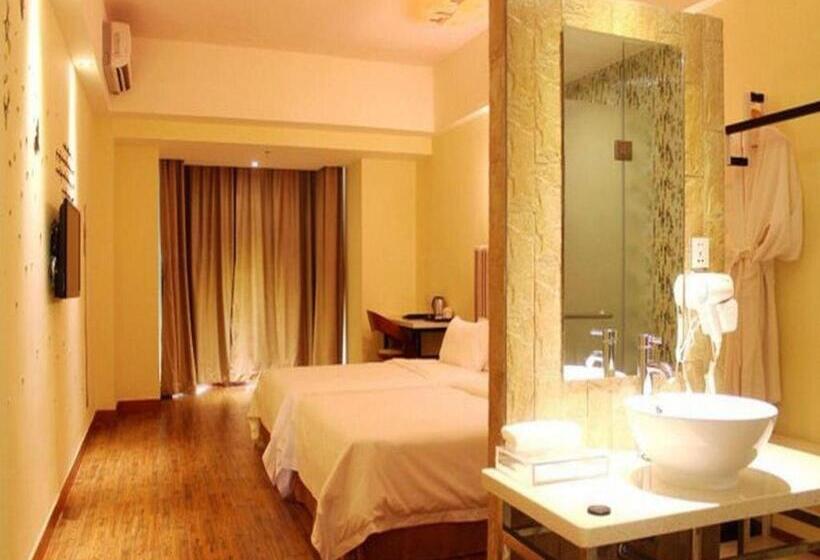 בית מלון כפרי Grand Nest