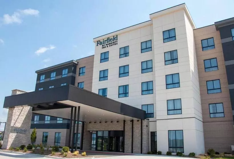 ホテル Fairfield Inn & Suites By Marriott Davenport Quad Cities