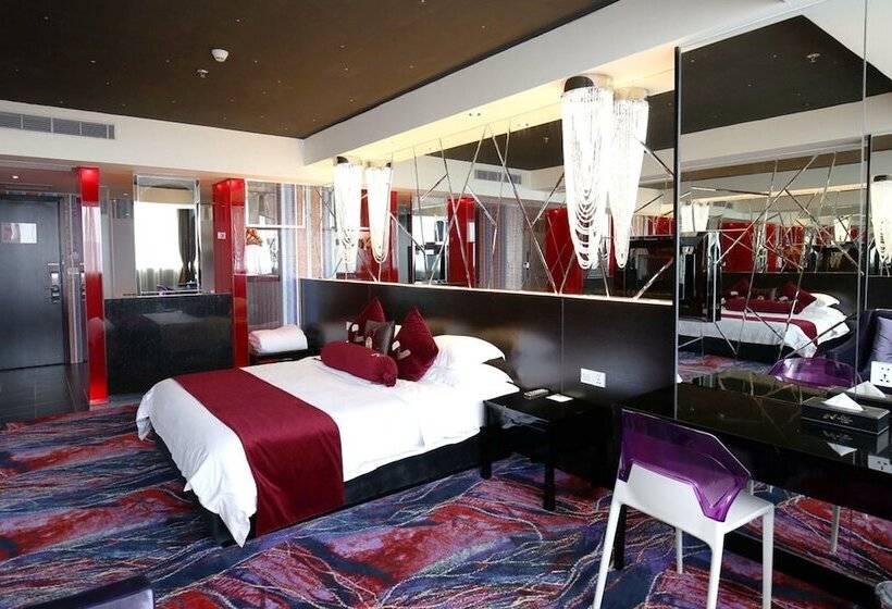 בית מלון כפרי Grand Nest