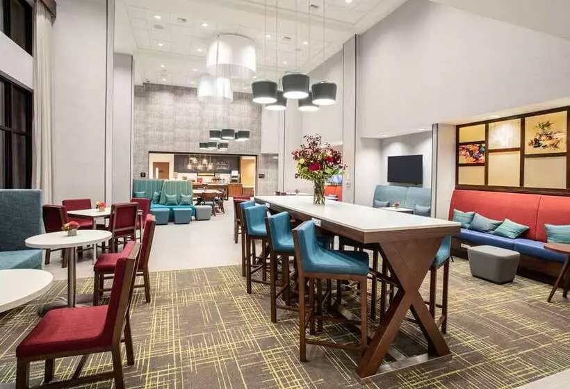 Hotelli Hampton Inn & Suites Watsonville